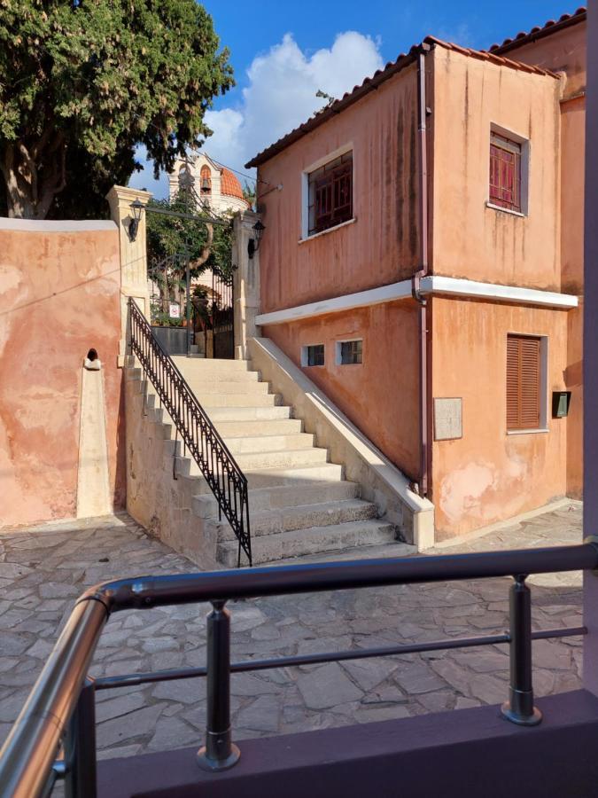 Apartment Royal Legend Souda